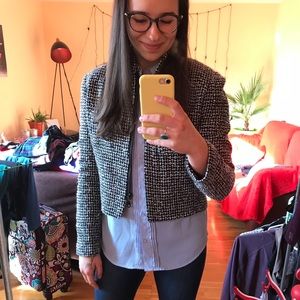 Meet your Posher, Elyssa